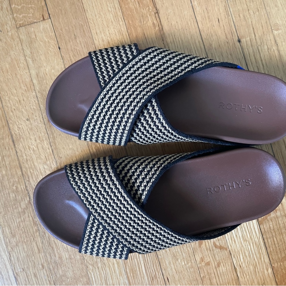 Rothy’s Weekend Slides in Toffee Stripe